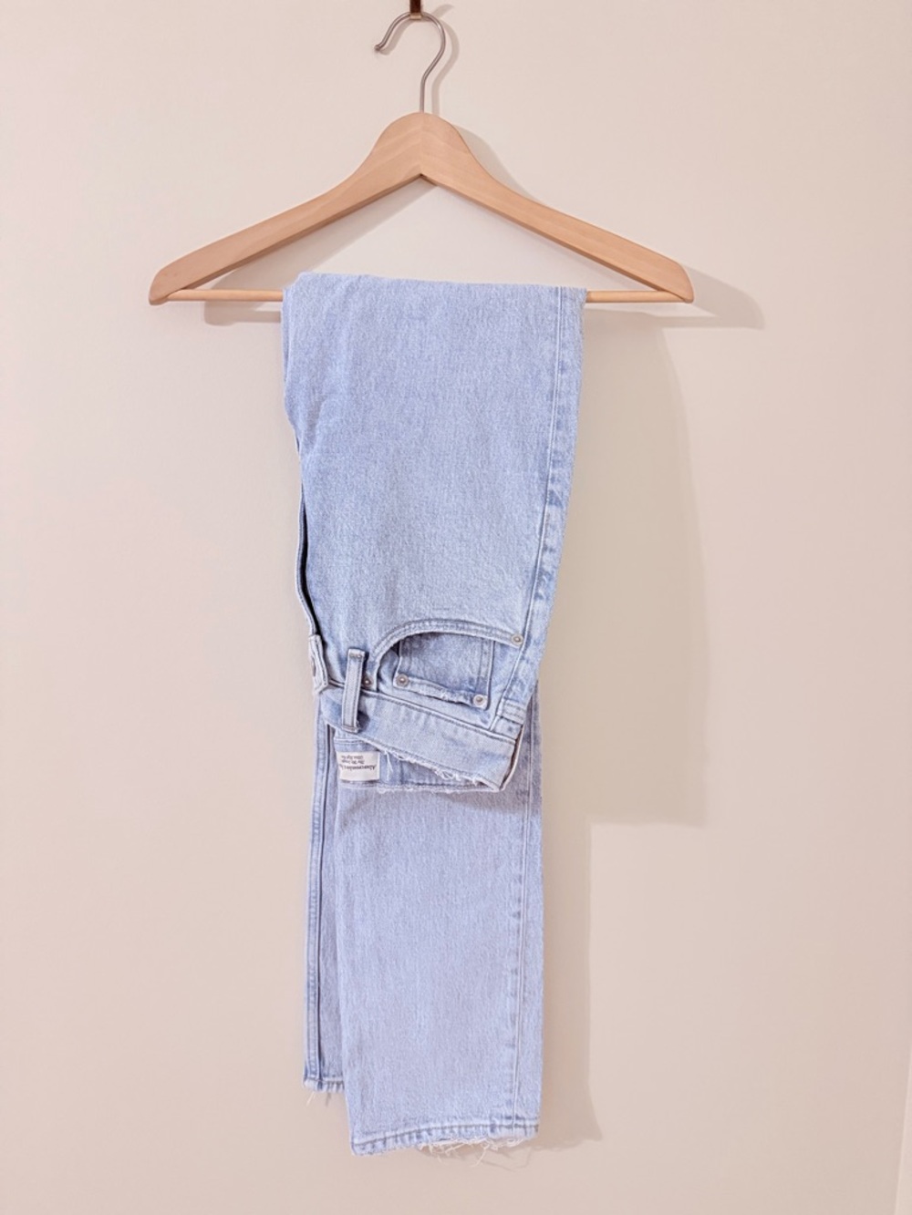 ABERCROMBIE&FITCH • Light Blue Straight Leg Jeans